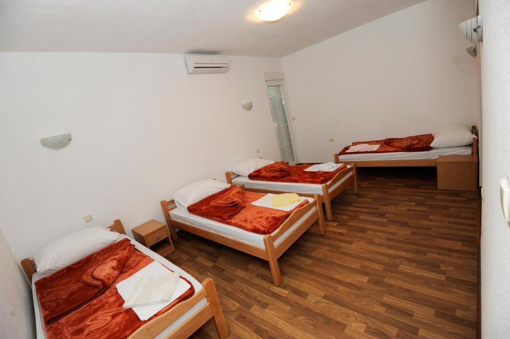 Pansion Turudic Hotell Međugorje Rum bild